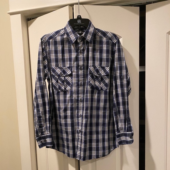 Beverly Hills Polo Club Men’s Dress Shirt - Picture 2 of 4